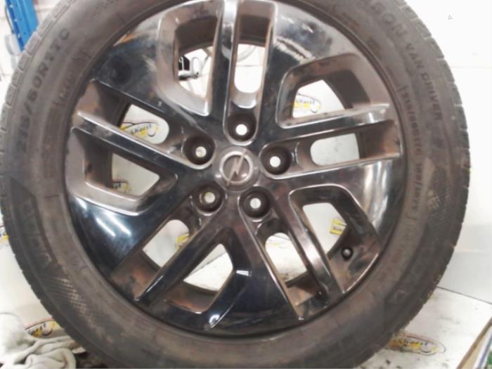 Używane Obrecz Opel Vivaro 1.6 CDTI BiTurbo 120 Cena € 63,00 Procedura marży oferowane przez Binckhorst BV