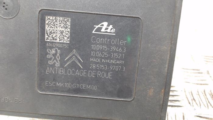 Bloc ABS d'un Peugeot 208 I (CA/CC/CK/CL) 1.0 Vti 12V PureTech 2016