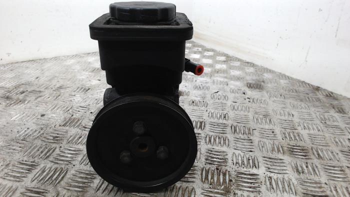 Usagé Pompe de direction BMW X5 (E53) 3.0d 24V Prix € 47,25 Règlement à la marge proposé par Binckhorst BV