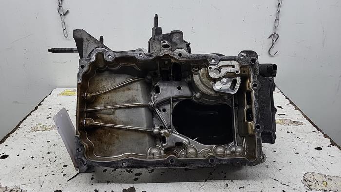 Usagé Couvercle carter Peugeot 208 I (CA/CC/CK/CL) 1.2 12V e-THP PureTech 110 Prix € 26,25 Règlement à la marge proposé par Binckhorst BV