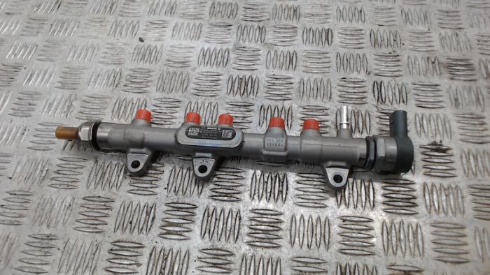 Usagé Système d'injection BMW 5 serie (F10) 520d 16V Prix € 36,75 Règlement à la marge proposé par Binckhorst BV