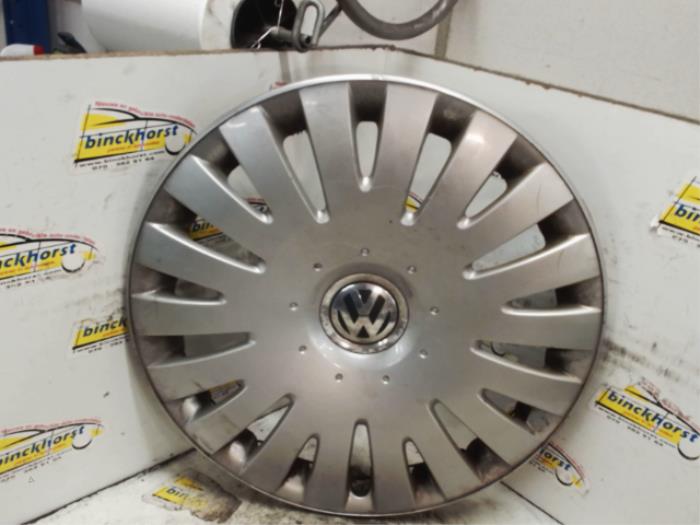 Używane Kolpak Volkswagen Passat (3C2) 2.0 TDI 140 Cena € 10,50 Procedura marży oferowane przez Binckhorst BV