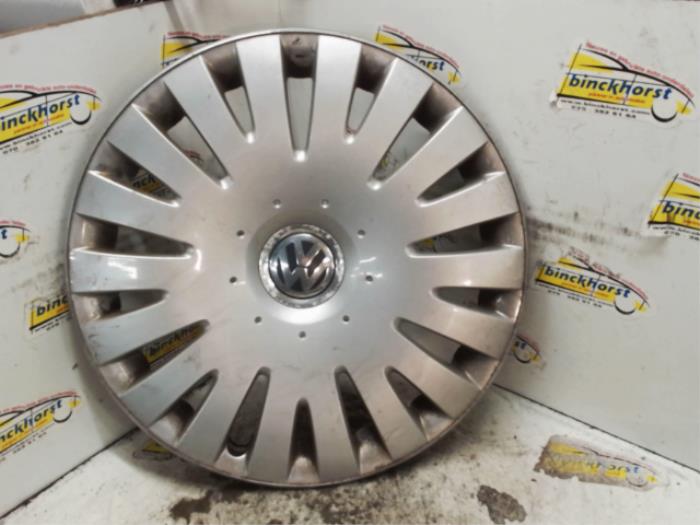 Używane Kolpak Volkswagen Passat (3C2) 2.0 TDI 140 Cena € 10,50 Procedura marży oferowane przez Binckhorst BV