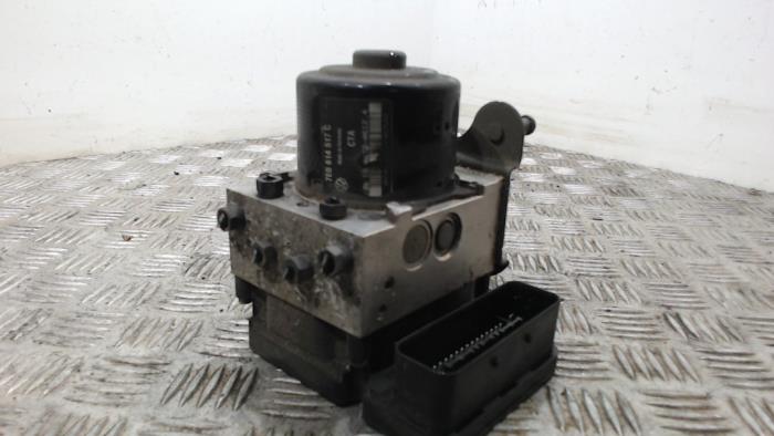 Begagnade ABS-pump Volkswagen Transporter T5 2.0 BiTDI DRF Pris € 78,75 Marginaltabell erbjuds av Binckhorst BV