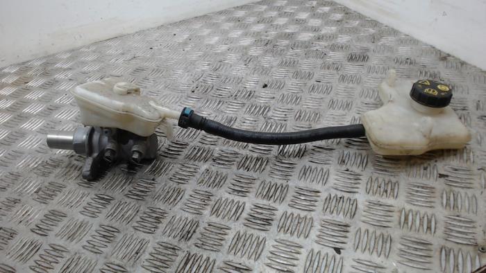 Used Master cylinder Ford Galaxy (CK) 2.0 TDCi 150 16V Price € 26,25 Margin scheme offered by Binckhorst BV