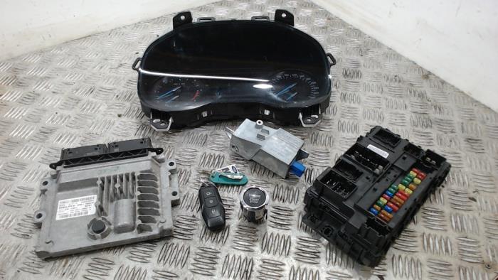 Used Ignition lock + computer Ford Galaxy (CK) 2.0 TDCi 150 16V Price € 210,00 Margin scheme offered by Binckhorst BV