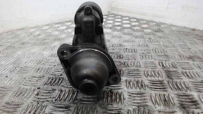 Begagnade Startmotor Kia Pro cee'd (EDB3) 1.4 CVVT 16V Pris € 31,50 Marginaltabell erbjuds av Binckhorst BV