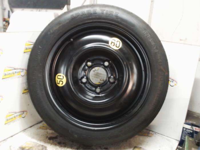 Używane Kolo dojazdowe Kia Pro cee'd (EDB3) 1.4 CVVT 16V Cena € 52,50 Procedura marży oferowane przez Binckhorst BV