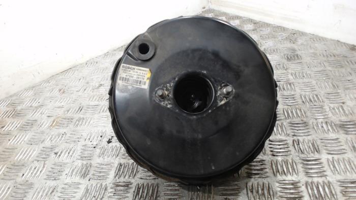 Usagé Assistant de freinage Toyota Avensis Wagon (T25/B1E) 2.0 16V VVT-i D4 Prix € 42,00 Règlement à la marge proposé par Binckhorst BV