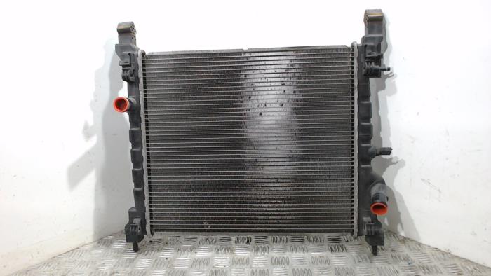 Usagé Radiateur Chevrolet Spark (M300) 1.0 16V Prix € 31,50 Règlement à la marge proposé par Binckhorst BV