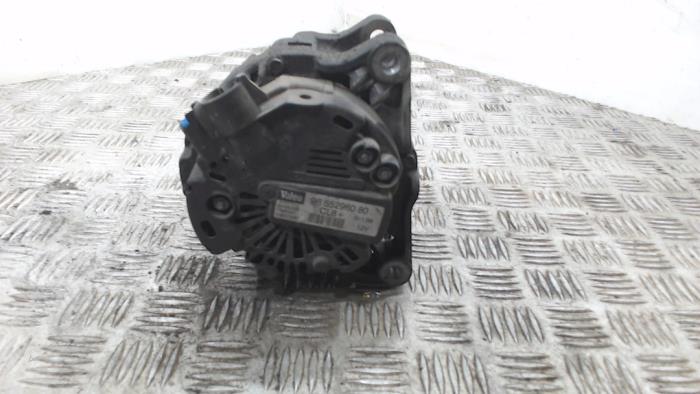 Dynamo van een Fiat Scudo (270) 1.6 D Multijet 2008