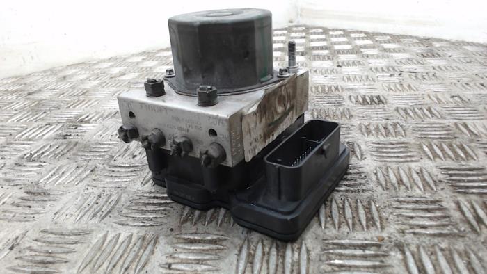 Gebrauchte ABS Pumpe Mercedes Citan (415.6) 1.5 108 CDI Preis € 78,75 Margenregelung angeboten von Binckhorst BV