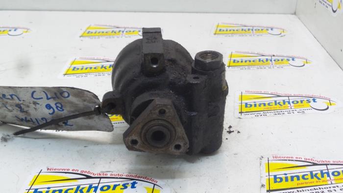 Usagé Pompe de direction Renault Clio II (BB/CB) 1.2 Prix € 52,50 Règlement à la marge proposé par Binckhorst BV