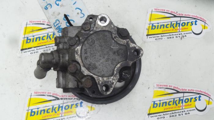 Power steering pump from a Saab 9-5 (YS3E) 2.0t 16V 1999