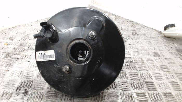 Usagé Servo frein Opel Karl 1.0 12V Prix € 42,00 Règlement à la marge proposé par Binckhorst BV