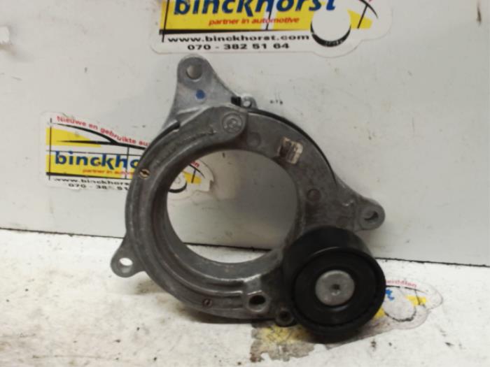Usados Rodillo tensor correa múltiple BMW 1 serie (F20) 120i 2.0 16V Precio € 26,25 Norma de margen ofrecido por Binckhorst BV