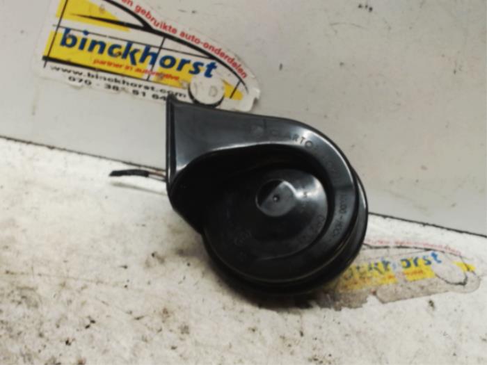 Używane Klakson BMW 1 serie (F20) 120i 2.0 16V Cena € 15,75 Procedura marży oferowane przez Binckhorst BV