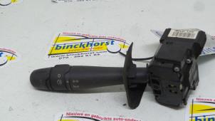 Used Indicator switch Renault Clio II (BB/CB) 1.2 Price € 21,00 Margin scheme offered by Binckhorst BV
