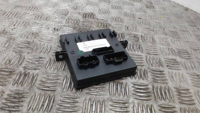 Używane Modul Comfort Audi A6 (C6) 3.2 V6 24V FSI Cena € 26,25 Procedura marży oferowane przez Binckhorst BV