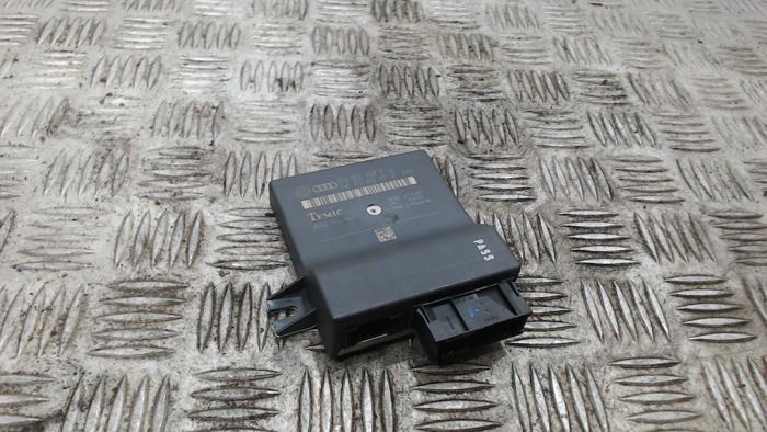 Usados Módulo Gateway Audi A6 (C6) 3.2 V6 24V FSI Precio € 26,25 Norma de margen ofrecido por Binckhorst BV