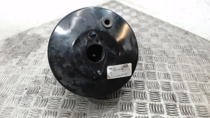Usagé Servo frein Jeep Grand Cherokee (WH/WK) 3.0 CRD V6 24V Prix € 105,00 Règlement à la marge proposé par Binckhorst BV