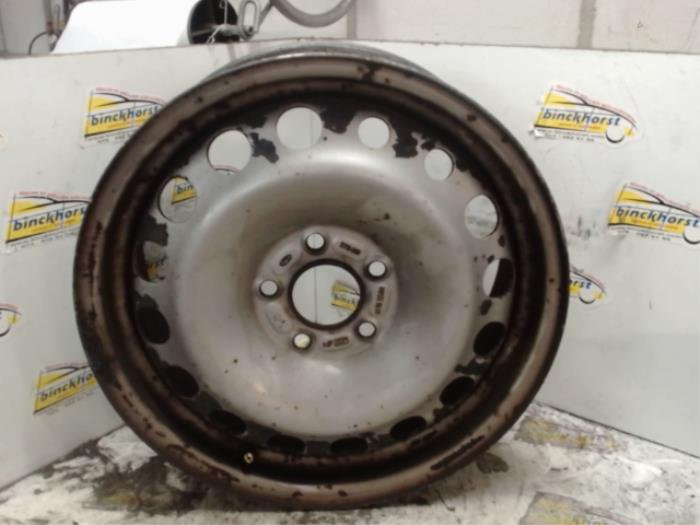 Używane Obrecz Ford Transit Connect (PJ2) 1.6 TDCi 16V 95 Cena € 15,75 Procedura marży oferowane przez Binckhorst BV