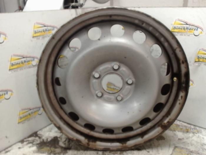 Używane Obrecz Ford Transit Connect (PJ2) 1.6 TDCi 16V 95 Cena € 15,75 Procedura marży oferowane przez Binckhorst BV