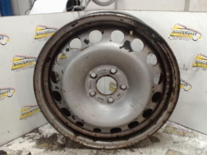 Używane Obrecz Ford Transit Connect (PJ2) 1.6 TDCi 16V 95 Cena € 15,75 Procedura marży oferowane przez Binckhorst BV