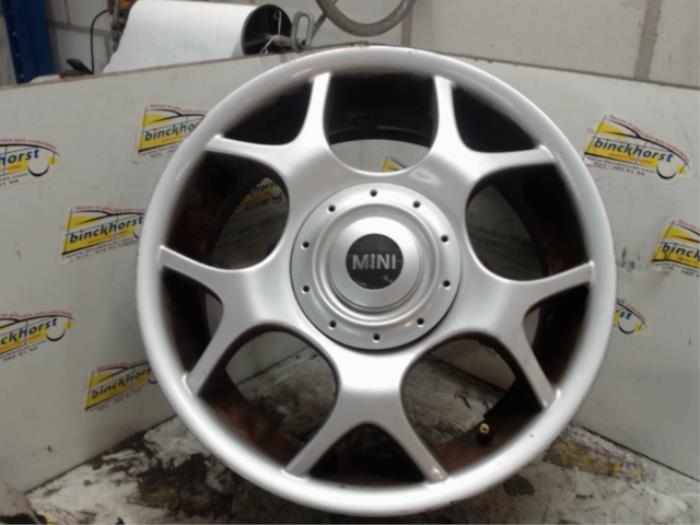 Begagnade Hjul Mini Mini Cooper S (R53) 1.6 16V Pris € 52,50 Marginaltabell erbjuds av Binckhorst BV