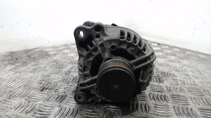 Begagnade Dynamo Audi A4 (B7) 2.0 TDI 16V Pris € 42,00 Marginaltabell erbjuds av Binckhorst BV