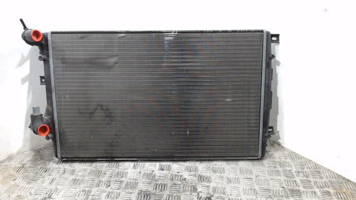 Used Radiator Skoda Octavia Combi (1Z5) 1.9 TDI 4x4 Price € 31,50 Margin scheme offered by Binckhorst BV