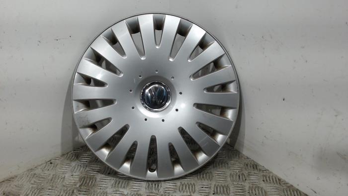 Używane Kolpak Volkswagen Passat (3C2) 2.0 TDI 140 Cena € 15,75 Procedura marży oferowane przez Binckhorst BV