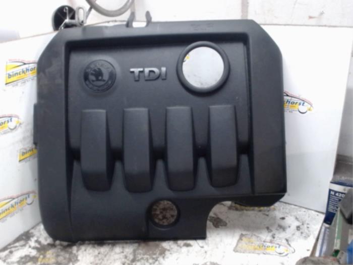Usagé Couverture moteur Skoda Octavia Combi (1Z5) 1.9 TDI 4x4 Prix € 31,50 Règlement à la marge proposé par Binckhorst BV