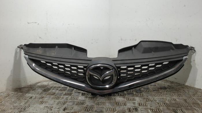 Używane Grill Mazda 5 (CR19) 2.0i 16V Cena € 36,75 Procedura marży oferowane przez Binckhorst BV