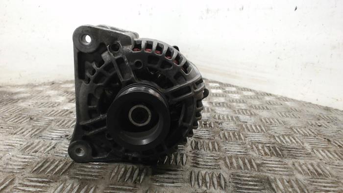 Gebrauchte Dynamo Renault Clio III (BR/CR) 1.6 16V Preis € 36,75 Margenregelung angeboten von Binckhorst BV