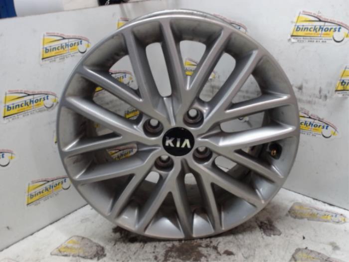 Używane Obrecz Kia Rio IV (YB) 1.0i T-GDi 100 12V Cena € 78,75 Procedura marży oferowane przez Binckhorst BV