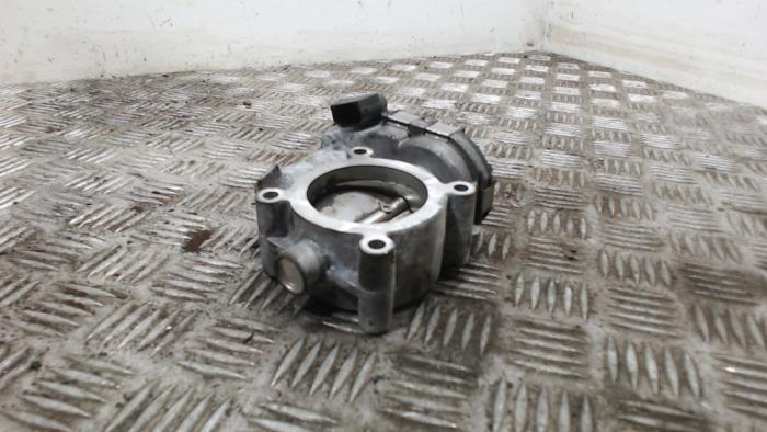 Gebrauchte Drosselklappengehäuse Mercedes A (W169) 2.0 A-200 5-Drs. Preis € 36,75 Margenregelung angeboten von Binckhorst BV