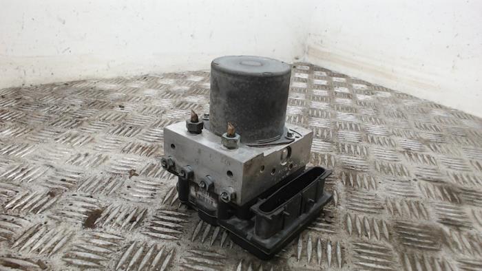 Gebrauchte ABS Pumpe Mercedes A (W169) 2.0 A-200 5-Drs. Preis € 52,50 Margenregelung angeboten von Binckhorst BV