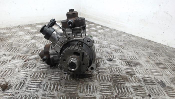 Begagnade Dieselpump Jaguar XF (CC9) 3.0 D V6 24V Pris € 204,75 Marginaltabell erbjuds av Binckhorst BV