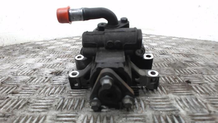 Usagé Pompe de direction Ford Transit 2.2 TDCi 16V Prix € 78,75 Règlement à la marge proposé par Binckhorst BV