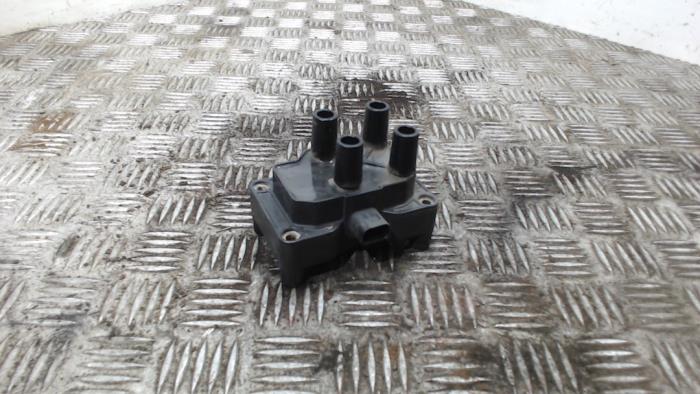 Usagé Bobine Ford Focus 2 1.6 16V Prix € 21,00 Règlement à la marge proposé par Binckhorst BV