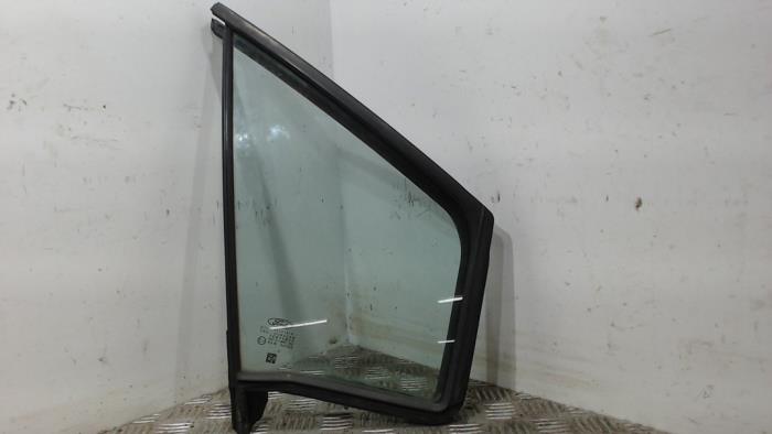 Usados Ventanilla triangular derecha delante Ford Transit Connect (PJ2) 1.6 TDCi 16V 95 Precio € 42,00 Norma de margen ofrecido por Binckhorst BV