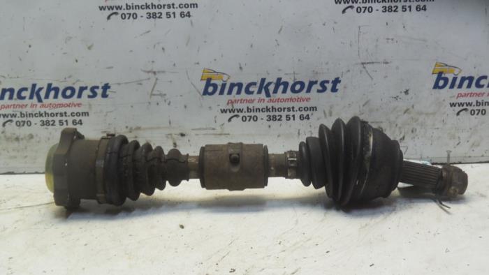 Gebrauchte Antriebswelle links vorne Fiat Multipla (186) 1.9 JTD 105 SX,ELX Preis € 52,50 Margenregelung angeboten von Binckhorst BV