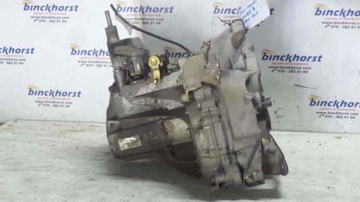 Gearbox from a Ford Mondeo III Wagon 1.8 16V 2001