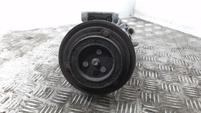 Usagé Pompe clim Chevrolet Orlando 2.0 D 16V Prix € 78,75 Règlement à la marge proposé par Binckhorst BV