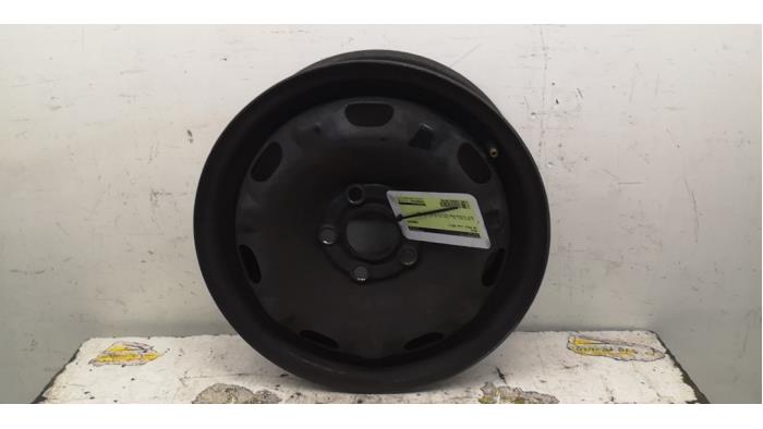 Steering wheel trim