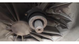 Getriebe van een Ford Transit 2.2 TDCi 16V 2011