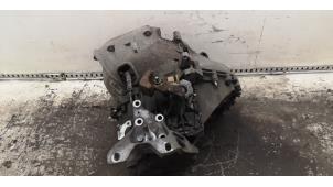 Getriebe van een Ford Transit 2.2 TDCi 16V 2011