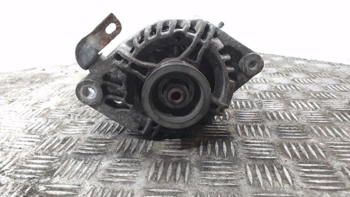 Usagé Dynamo Peugeot 107 1.0 12V Prix € 42,00 Règlement à la marge proposé par Binckhorst BV