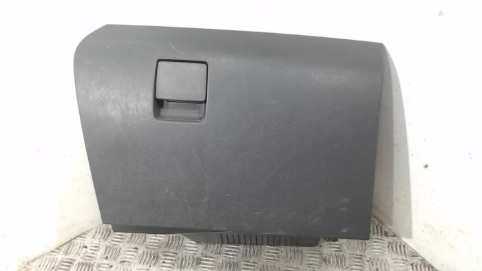 Begagnade Handskfack Opel Astra H SW (L35) 1.6 16V Twinport Pris € 26,25 Marginaltabell erbjuds av Binckhorst BV